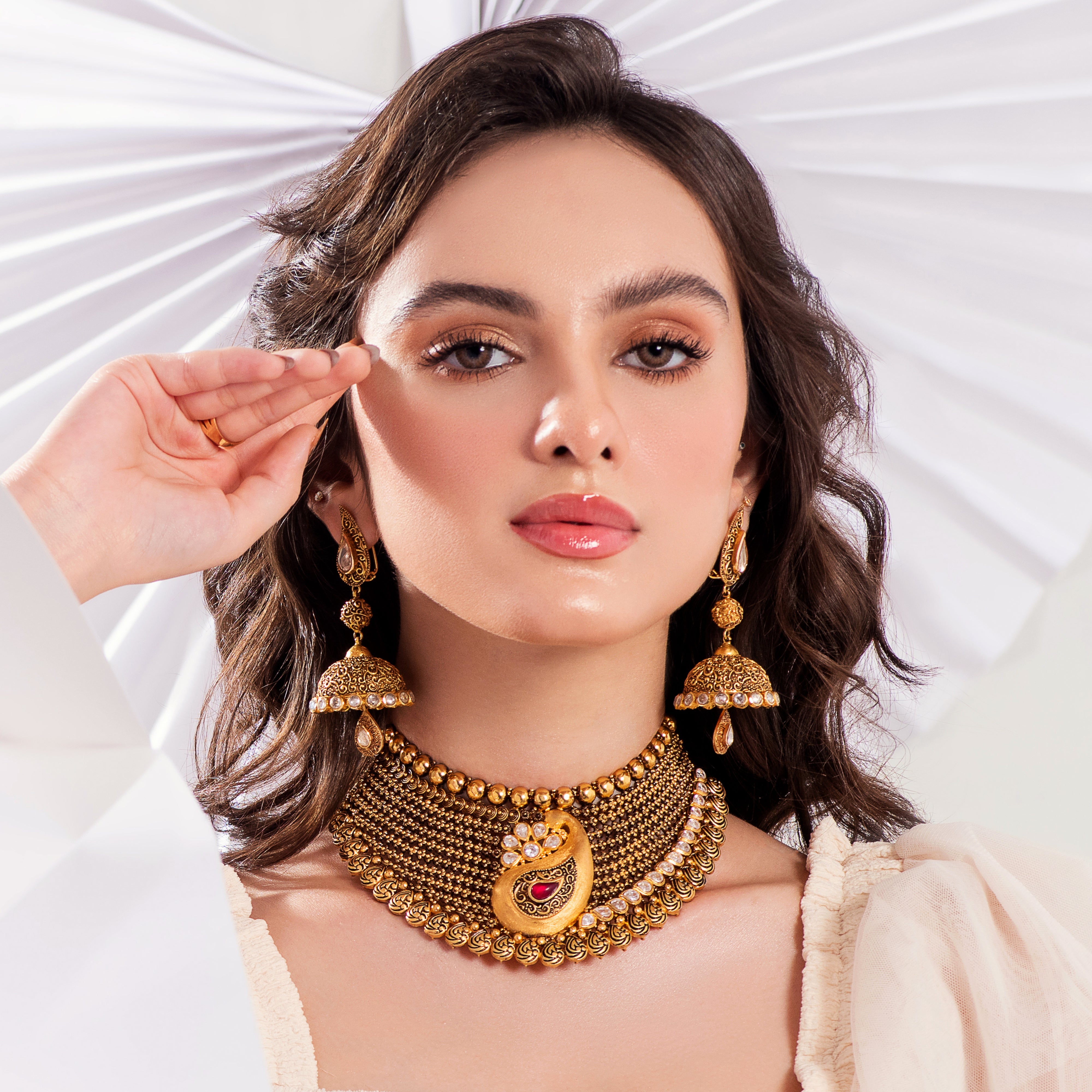 Bridal set hot sale jewellery gold